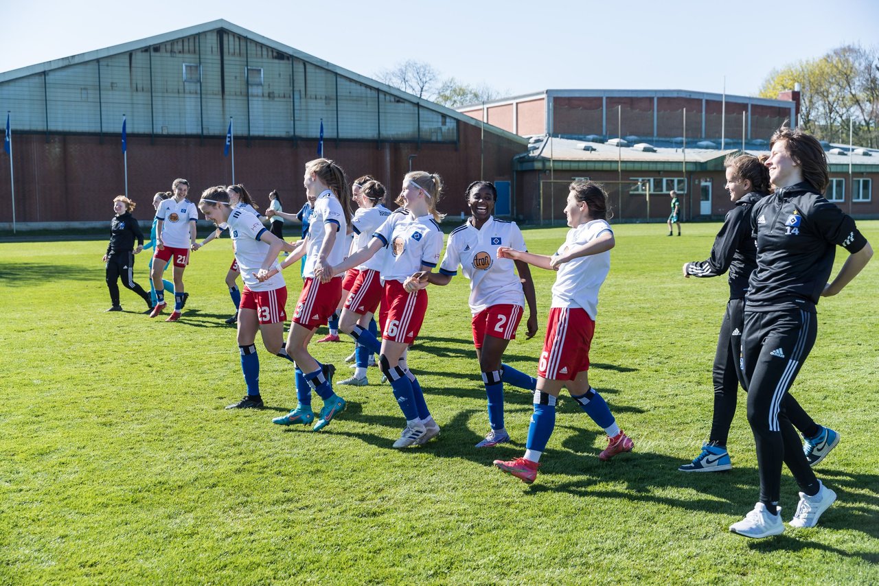 Bild 64 - wBJ Hamburger SV - WfL Wolfsburg : Ergebnis: 2:1